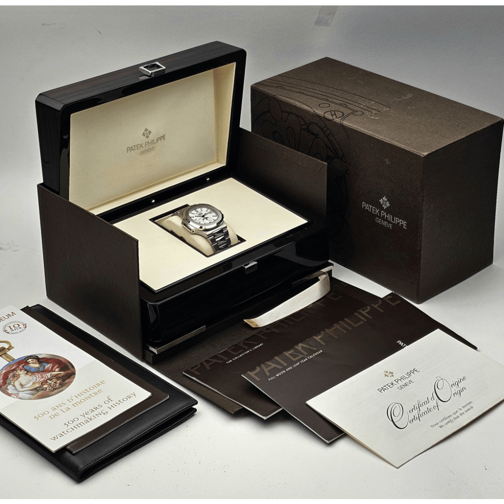 Patek Philippe Nautilus Annual Calendar - 5726/1A-010OCC - #2