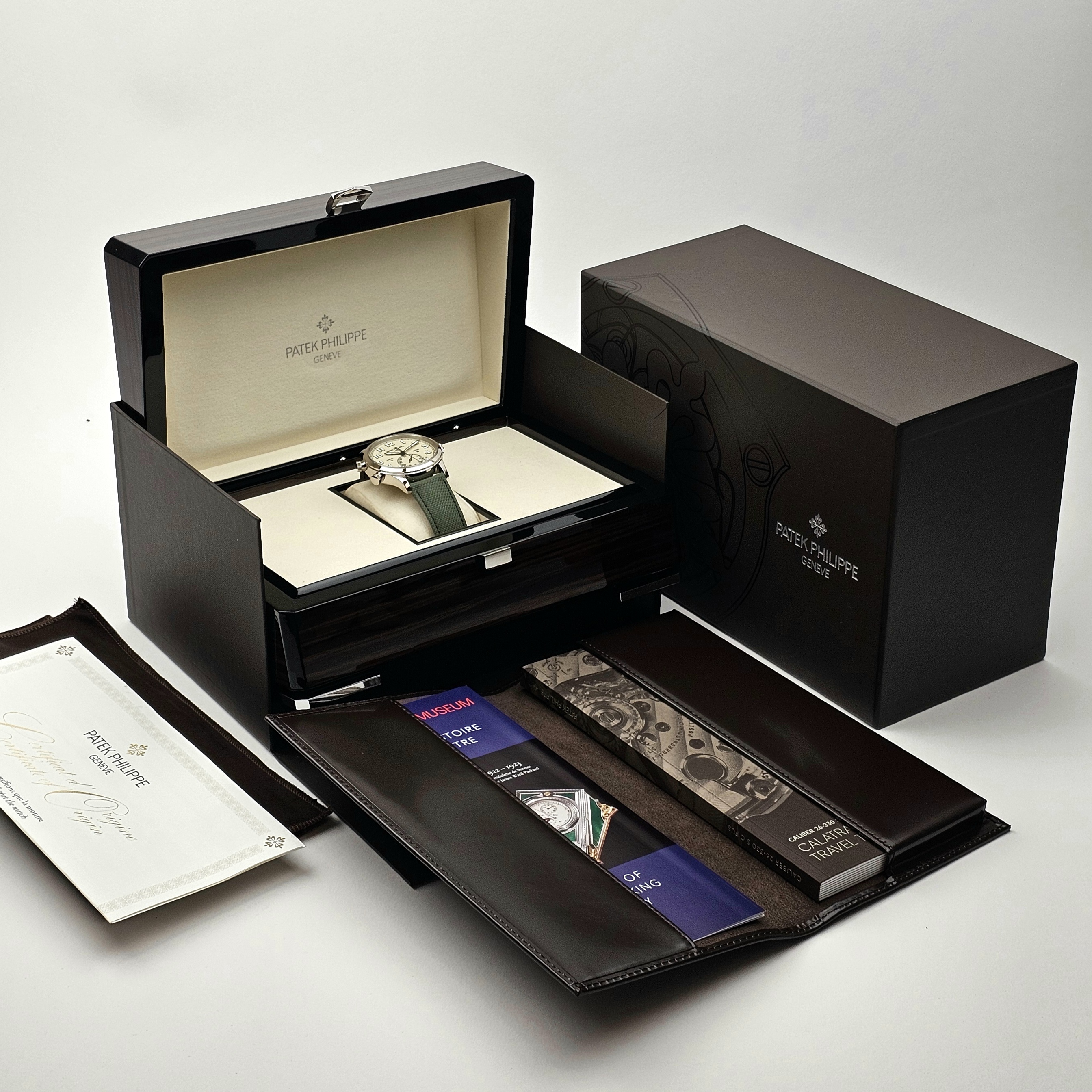 Patek Philippe Calatrava Pilot Travel Time 42mm - 5524G-010OCC - #6