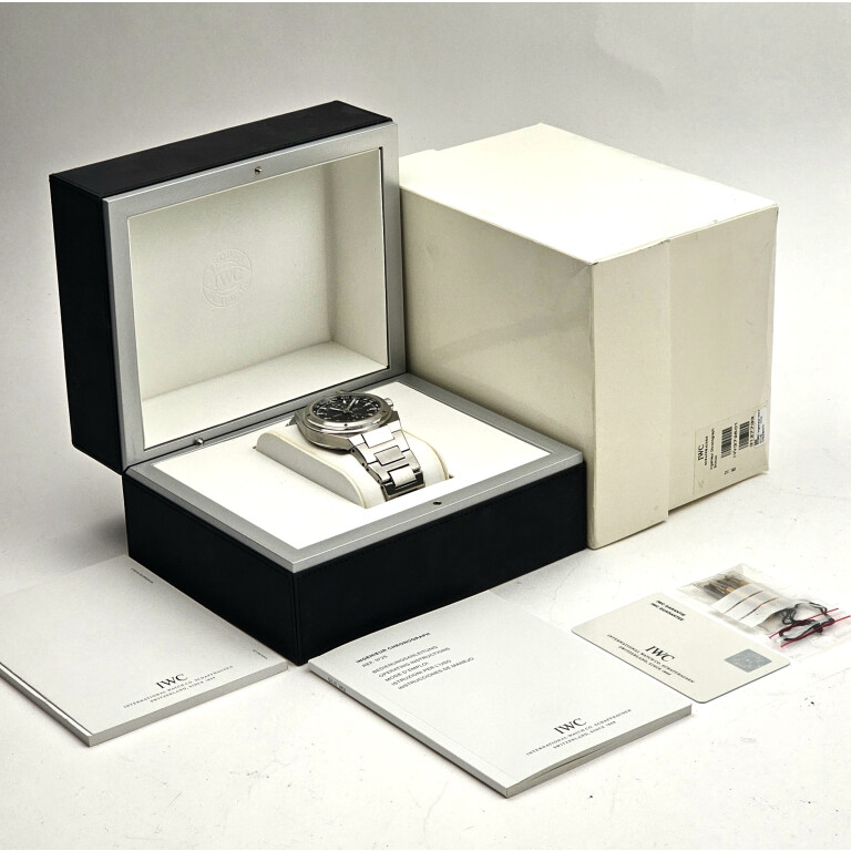 IWC Ingenieur Chronograph 42mm - IW372501 - #2 IWC Ingenieur Chronograph 42mm - IW372501 - #2