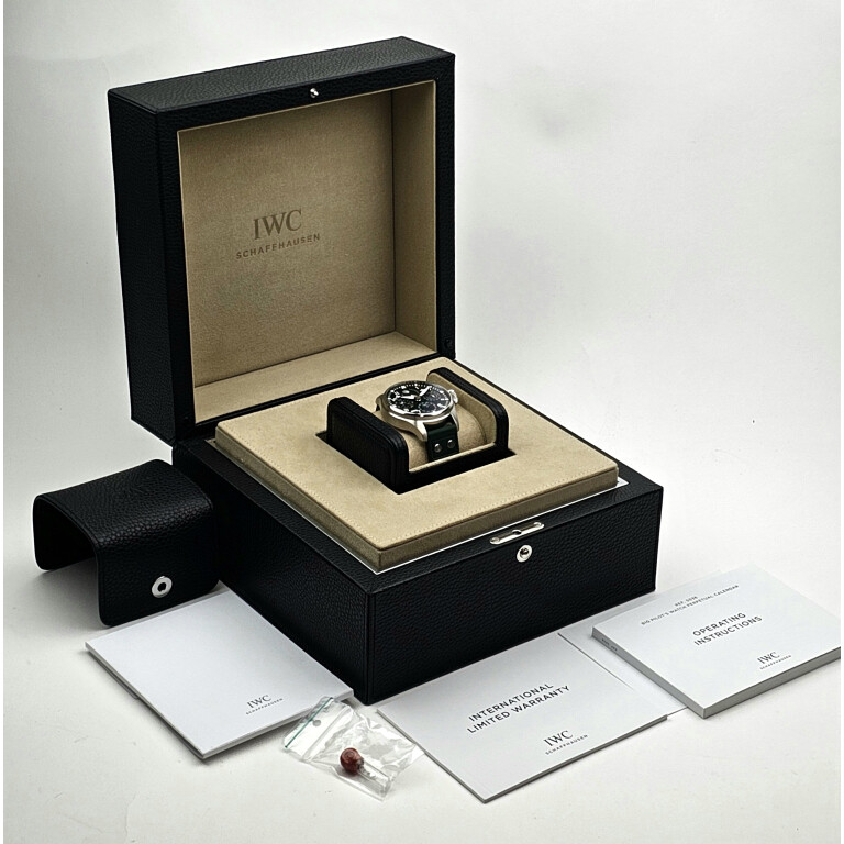 IWC Big Pilot's Watch Perpetual Calendar Racing Green 46mm - IW503608 - #2 IWC Big Pilot's Watch Perpetual Calendar Racing Green 46mm - IW503608 - #2