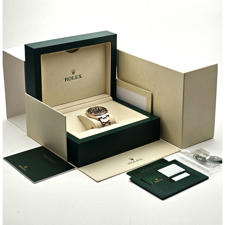 Rolex GMT-Master II 40 40mm - 126715CHNR - #2 Rolex GMT-Master II 40 40mm - 126715CHNR - #2