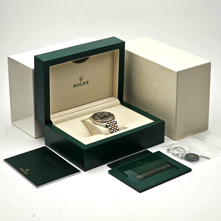 Rolex GMT-Master II 40 40mm - 126713GRNR - #2 Rolex GMT-Master II 40 40mm - 126713GRNR - #2