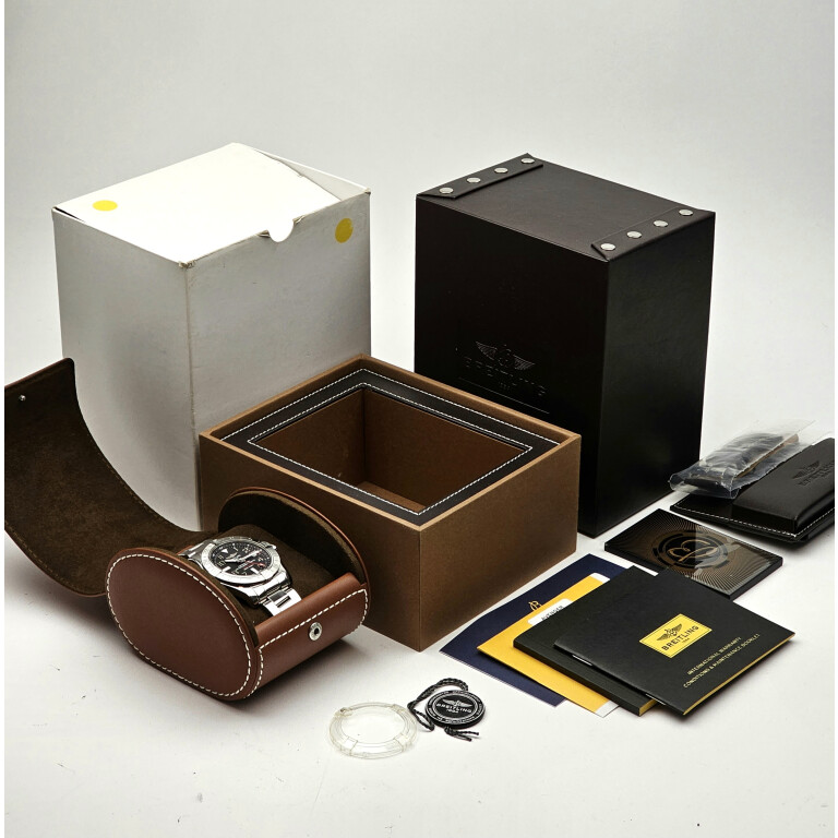 Breitling Avenger GMT 43mm - A3239011 - #2 Breitling Avenger GMT 43mm - A3239011 - #2