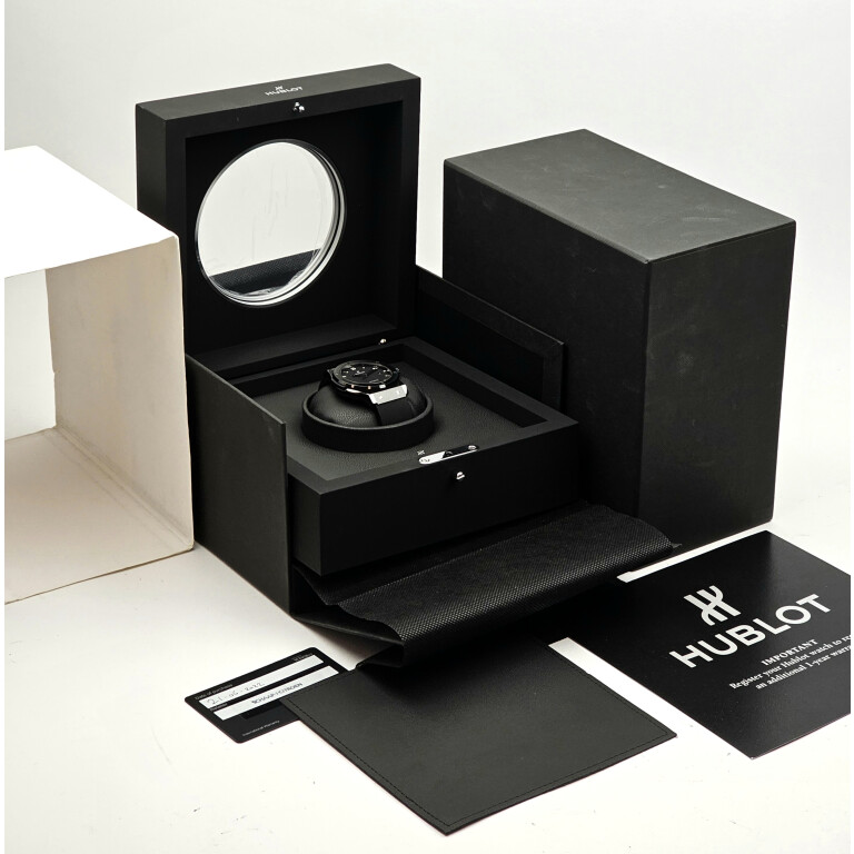 Hublot Classic Fusion Black Magic Ceramic 42mm - 542.CM.1171.RX - #2 Hublot Classic Fusion Black Magic Ceramic 42mm - 542.CM.1171.RX - #2