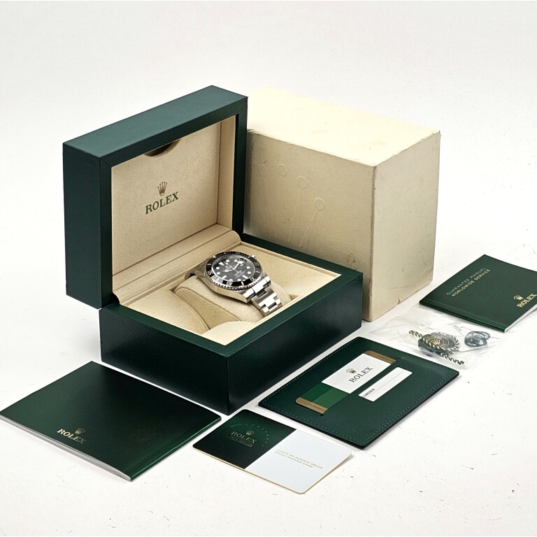 Rolex Submariner Date 40mm - 116610LN - #2 Rolex Submariner Date 40mm - 116610LN - #2