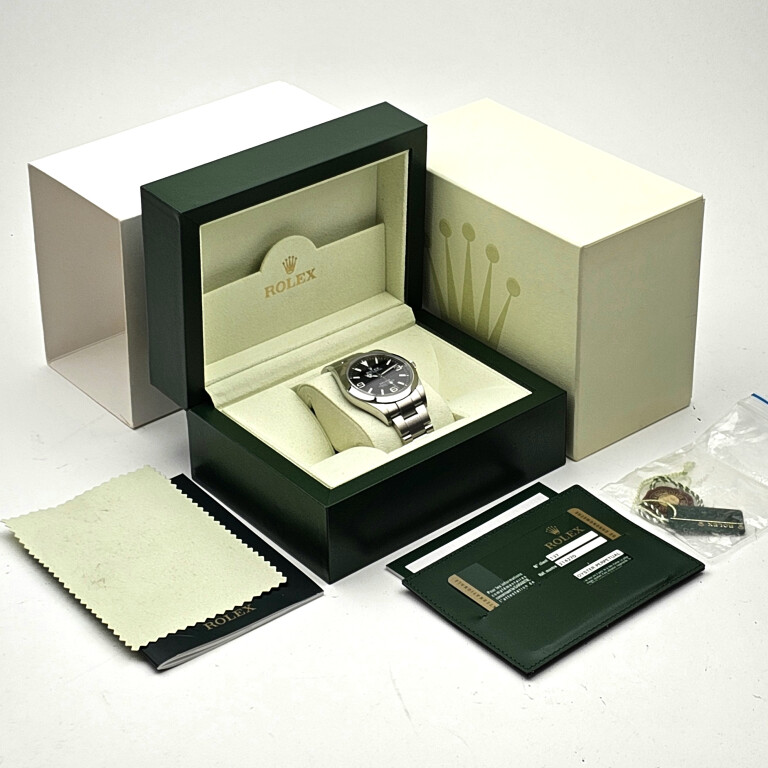 Rolex Explorer 39mm - 214270 - #2 Rolex Explorer 39mm - 214270 - #2