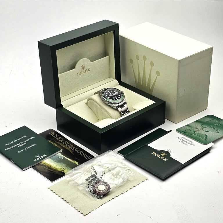 Rolex Submariner Date 40mm - 16610LV - #2 Rolex Submariner Date 40mm - 16610LV - #2