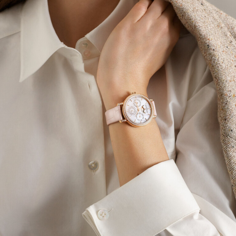 Vacheron Constantin Traditionnelle Perpetual Calendar 37mm - 4305T/000R-B947 - #6 Vacheron Constantin Traditionnelle Perpetual Calendar 37mm - 4305T/000R-B947 - #6