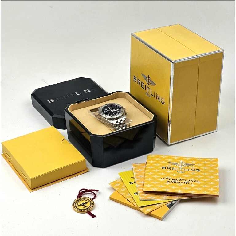 Breitling Chronomat Blackbird 40mm - A13353 - #2 Breitling Chronomat Blackbird 40mm - A13353 - #2