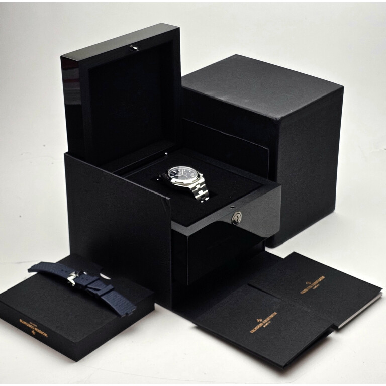 Vacheron Constantin Overseas Chronograph 43mm - 5500V/110A-B148 - #2 Vacheron Constantin Overseas Chronograph 43mm - 5500V/110A-B148 - #2