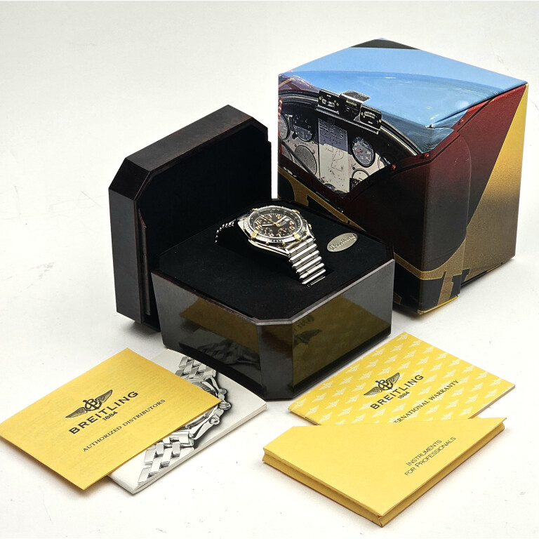 Breitling Chronomat Chronograph 39mm - B13050.1 - #2 Breitling Chronomat Chronograph 39mm - B13050.1 - #2