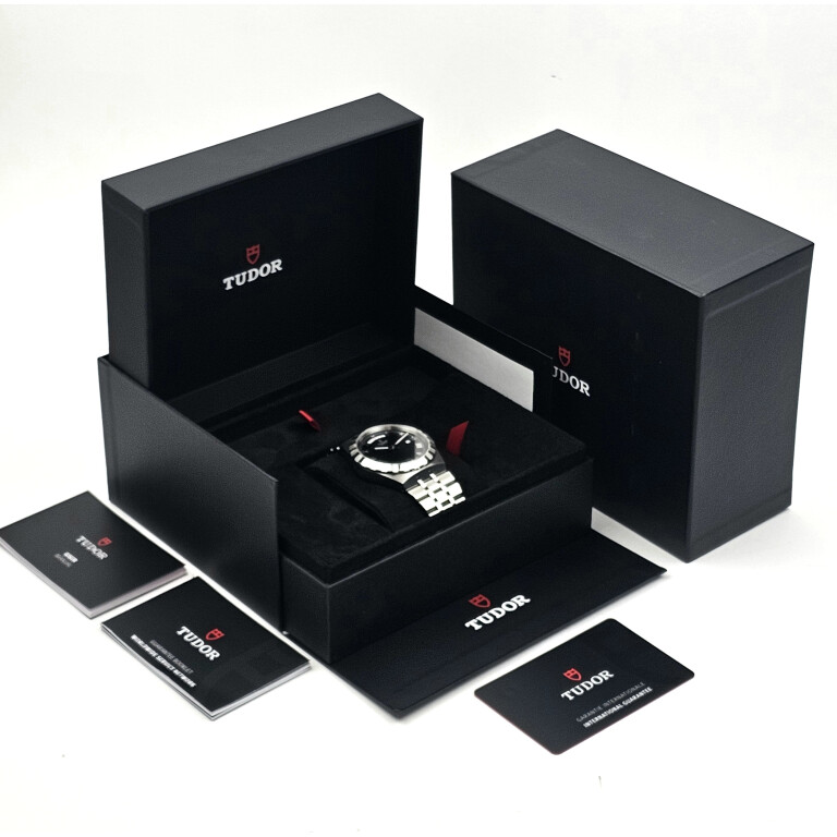 Tudor Tudor Royal Date+Day 41mm - 28600 - #2 Tudor Tudor Royal Date+Day 41mm - 28600 - #2