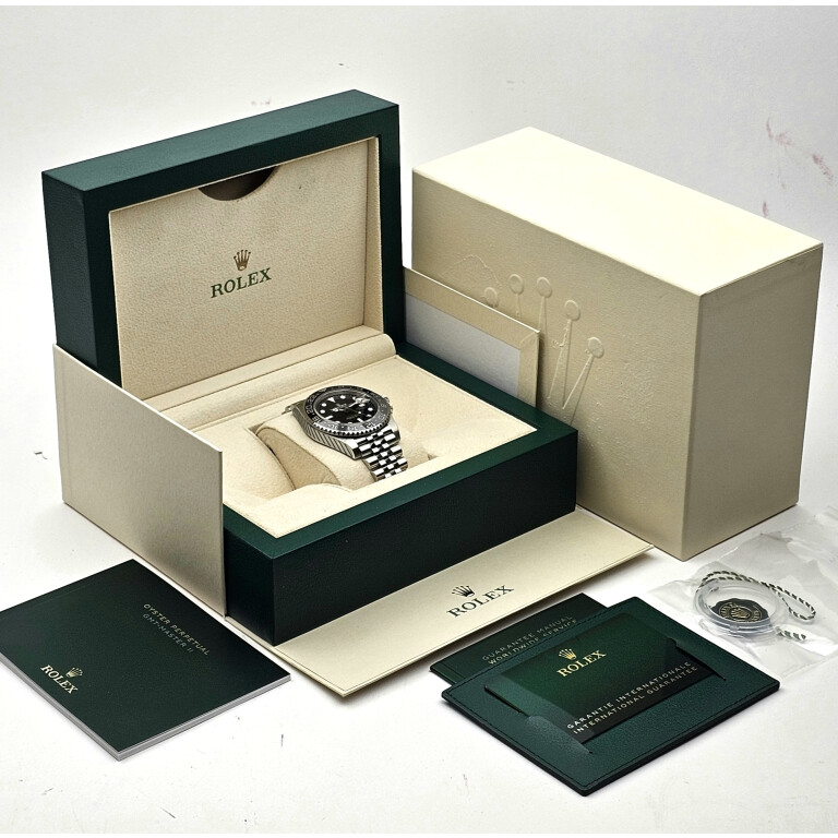 Rolex GMT-Master II 40 40mm - 126710GRNR - #2 Rolex GMT-Master II 40 40mm - 126710GRNR - #2