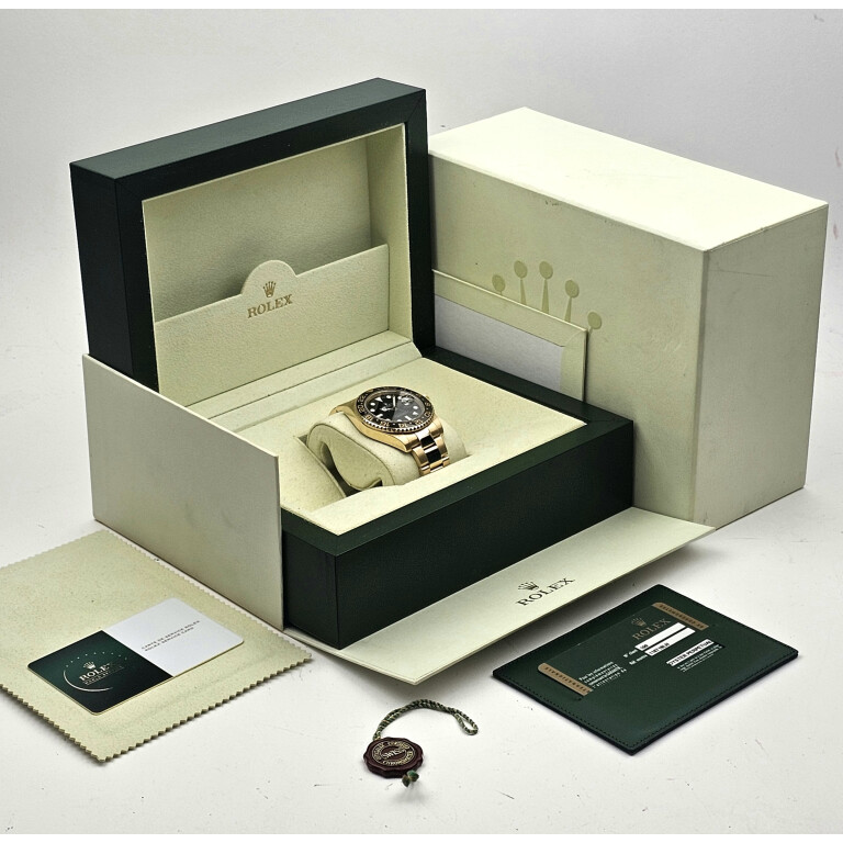 Rolex GMT-Master II 40 40mm - 116718LN - #2 Rolex GMT-Master II 40 40mm - 116718LN - #2