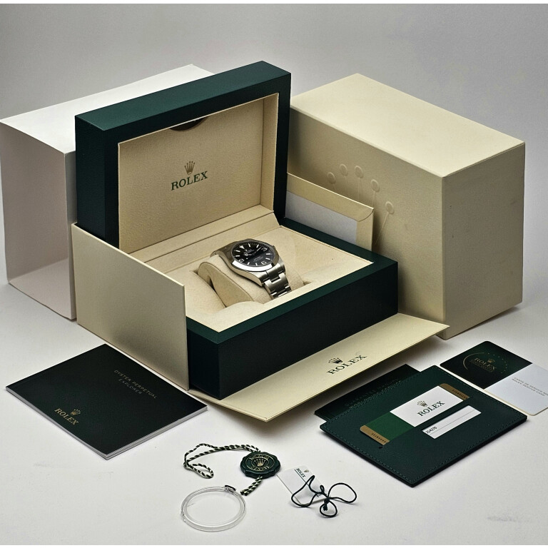 Rolex Explorer 39mm - 214270 - #2 Rolex Explorer 39mm - 214270 - #2