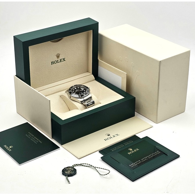 Rolex Sea-Dweller 43mm - 126600 - #2 Rolex Sea-Dweller 43mm - 126600 - #2